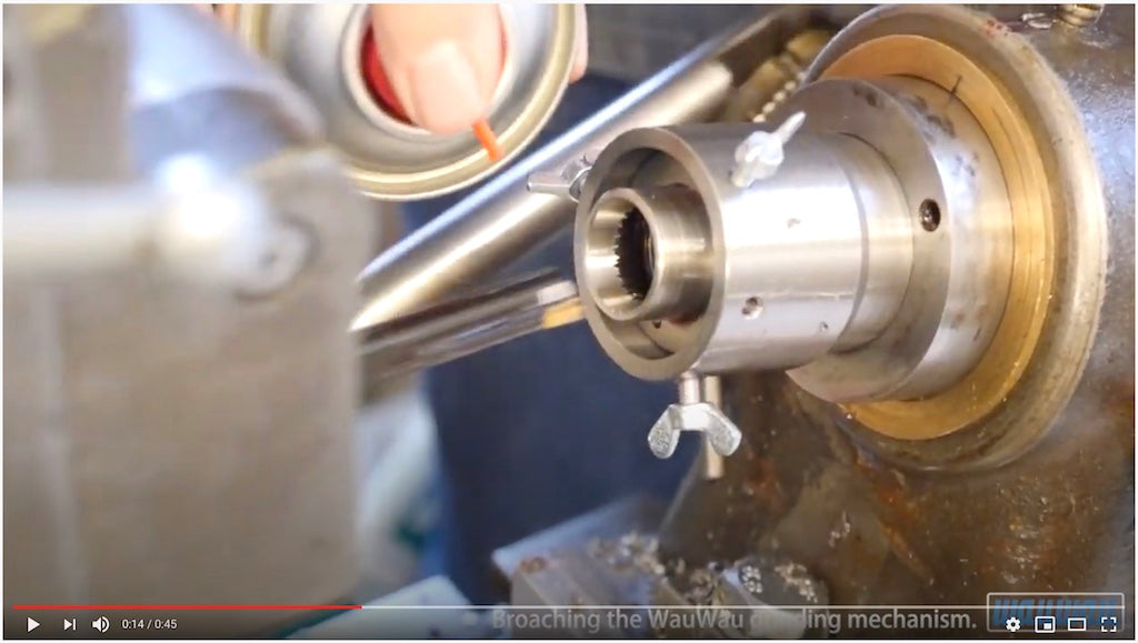 Broaching the WauWau grinding mechanism