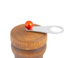 Load image into Gallery viewer, Chili Pepper Grinder: HOT - beech Vintage Look / alu / red - wauwaustore
